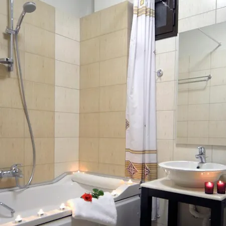 Отель Mimallones