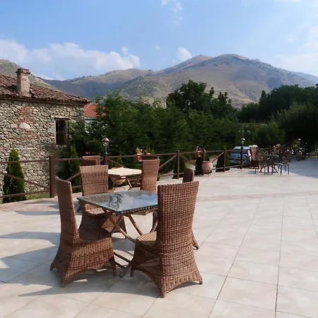 Отель Mimallones