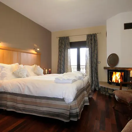 Отель Mimallones 3*